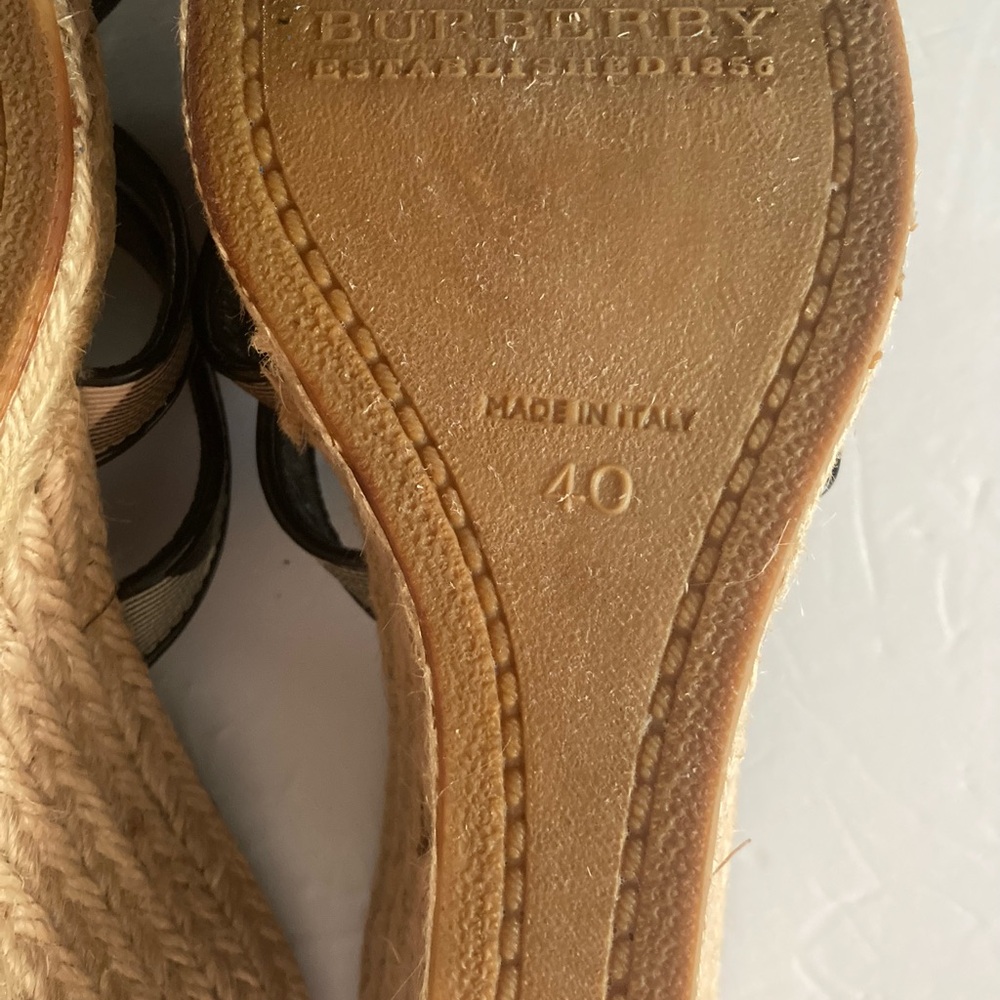 Burberry Womens SZ 9 US SZ 40 EU Nova Check Espadrille Wedge Sandals - Picture 12 of 14